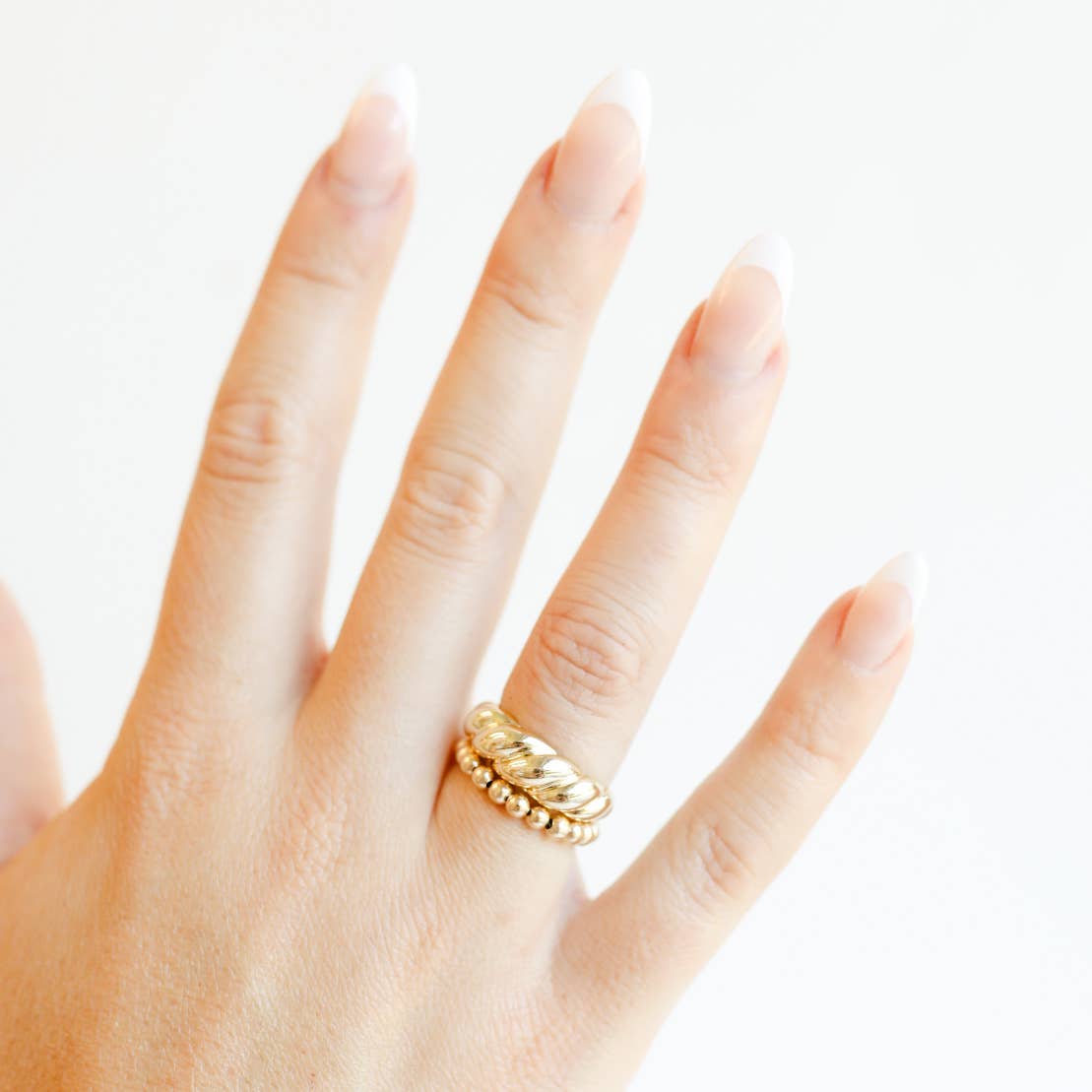 Lauren Beaded Band in Gold: 7/8