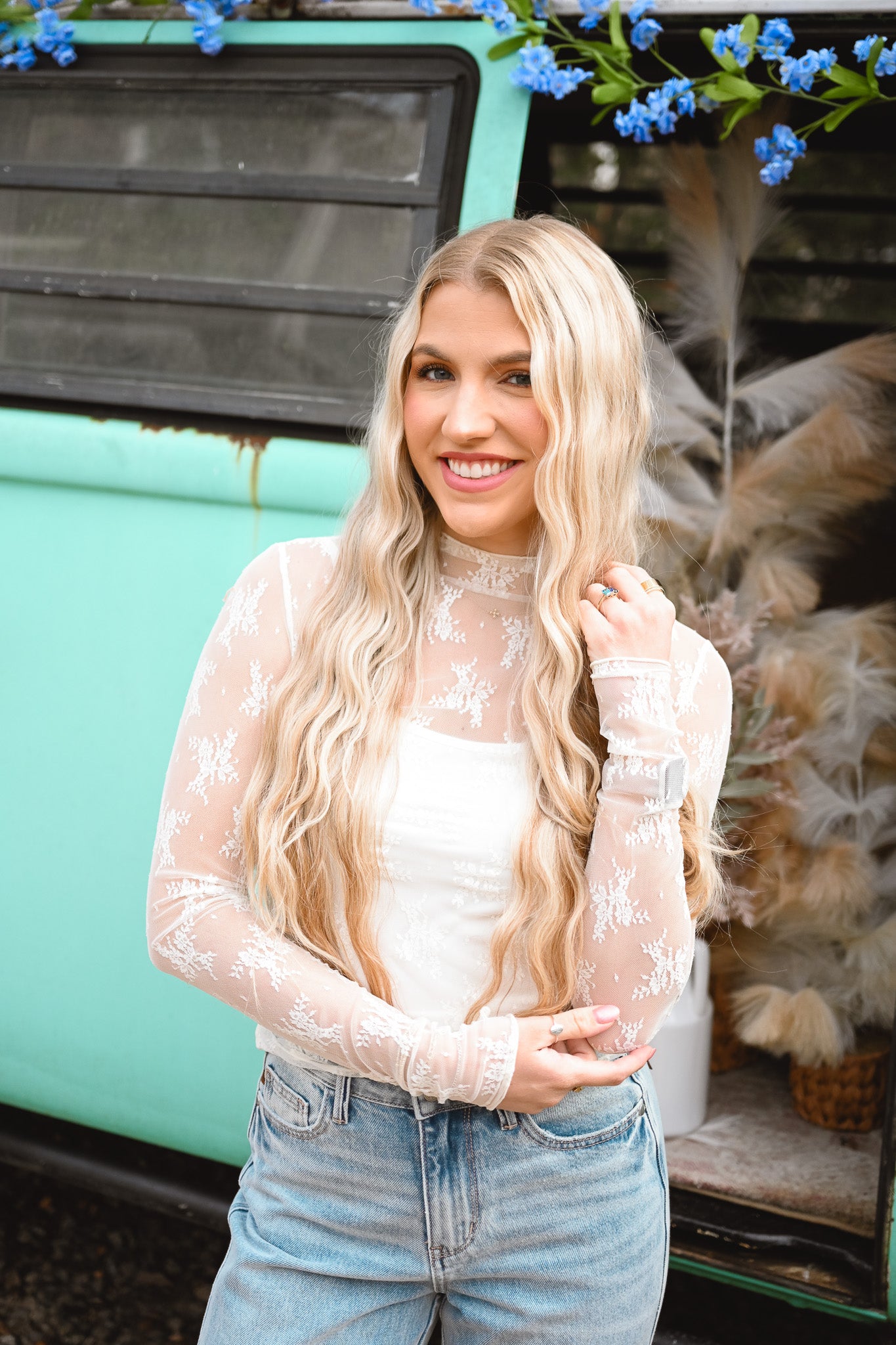 Zoey Cream Lace Long Sleeve -