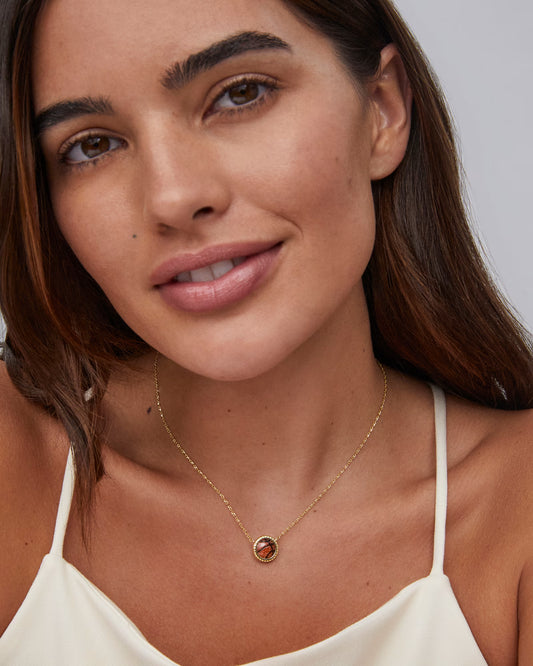 BASKETBALL SHORT GOLD NECKLACE