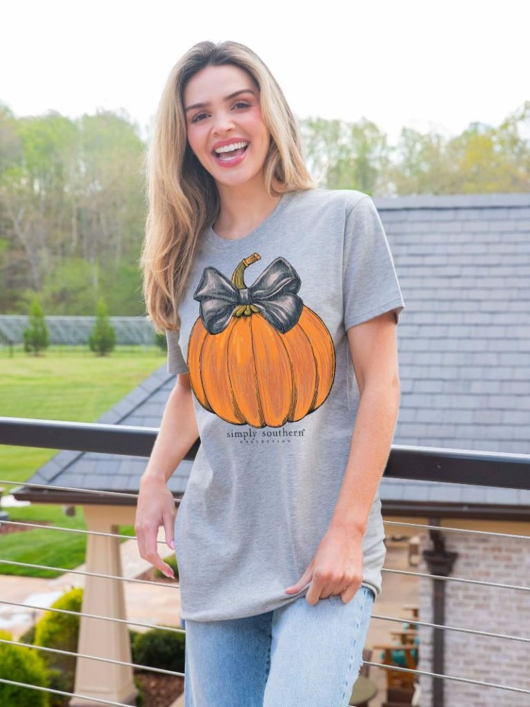 Black Bow Pumpkin SS Tee - She Chester