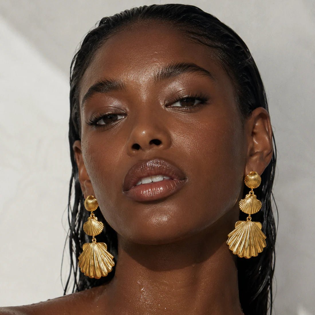 Calista Shell Drop Earrings - She Chester
