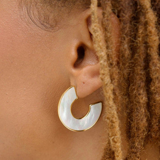 Dua Mother Of Pearl Medium Hoop Earring - She Chester