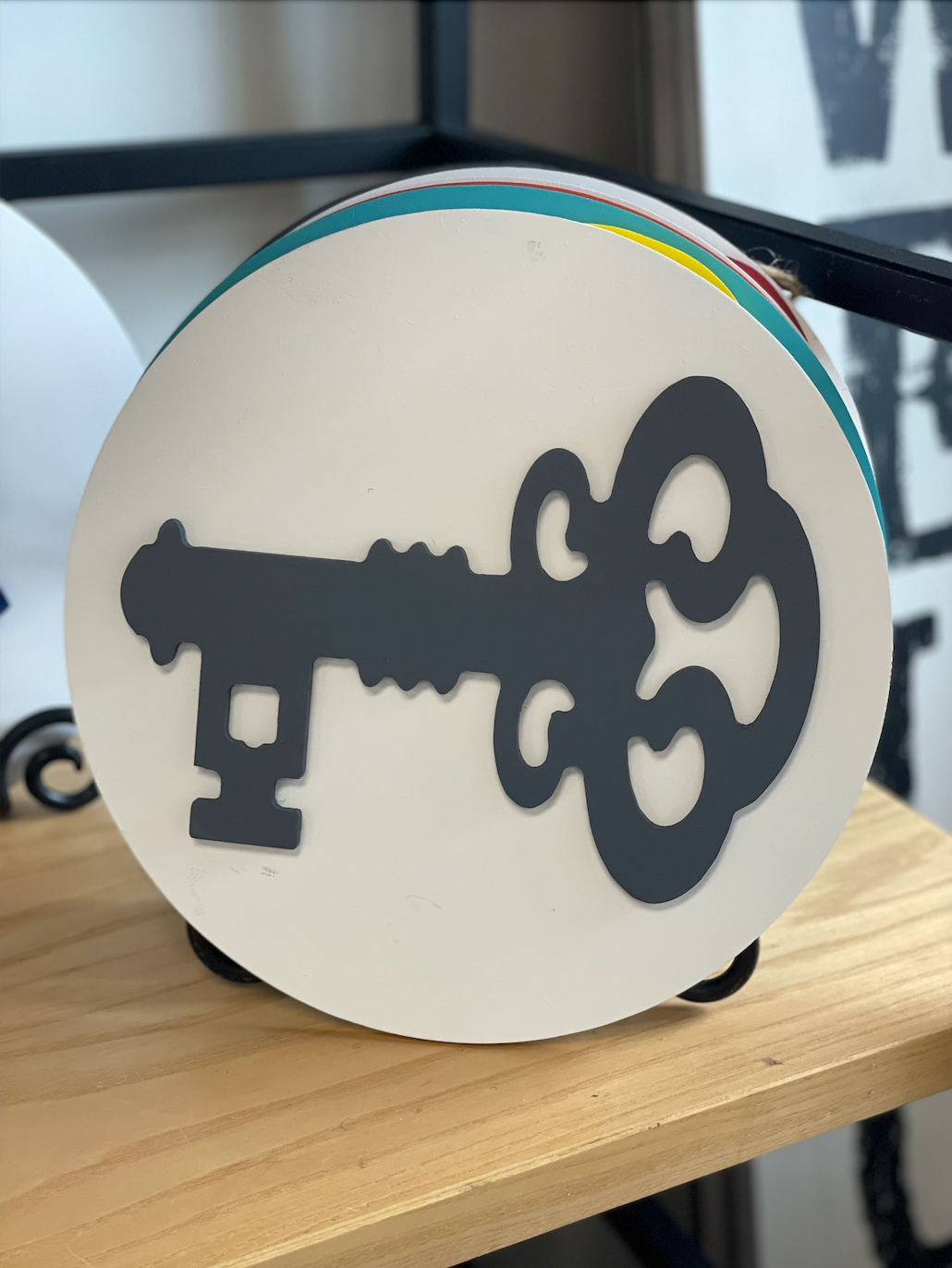 Grey Key on White Insert