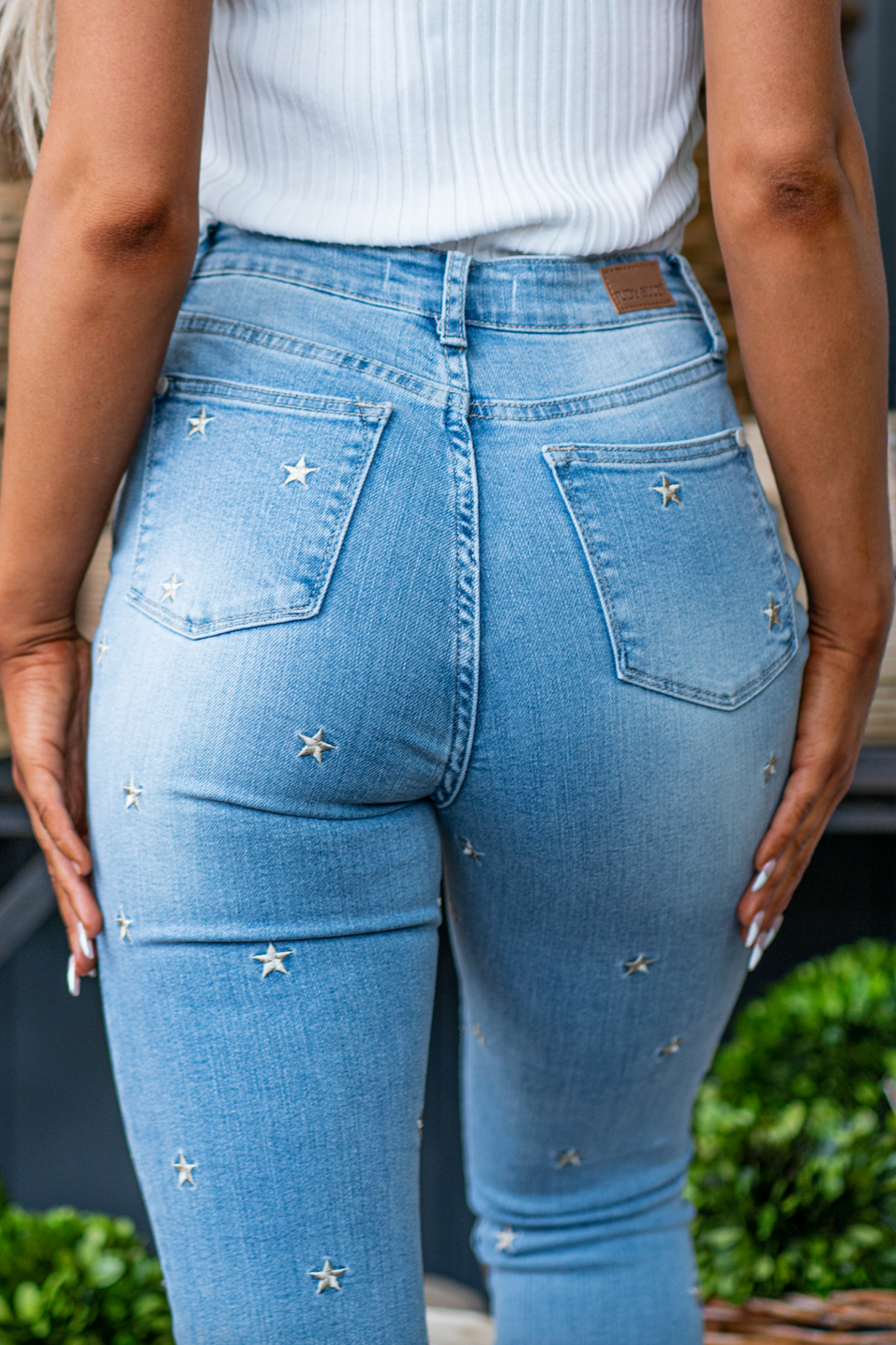 Hi Rise Light Wash Star Skinny