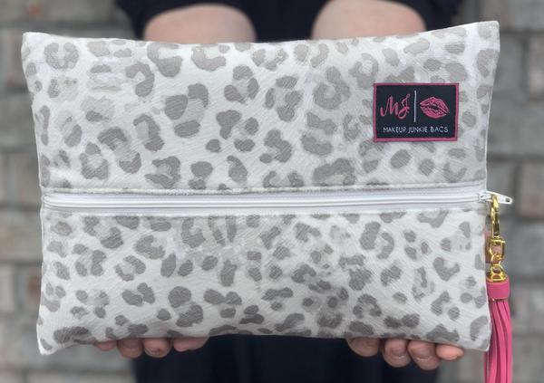 Jungle Cat Smokey Large Makeup Junkie Bag