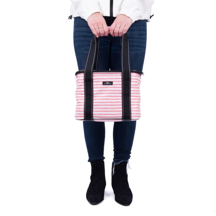 Deep Dish Casserole Carrier - Jennifer Garland