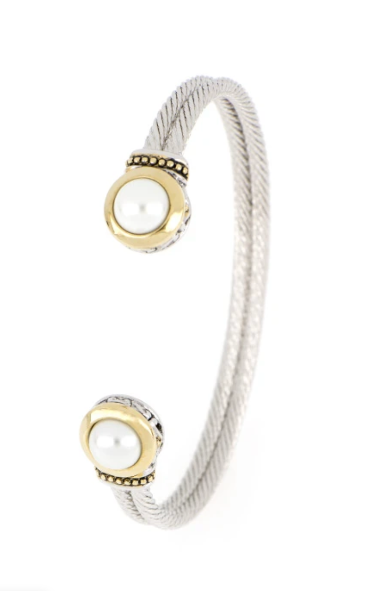 Pérola White Seashell Pearl Cuff Bracelet B5125-AB00