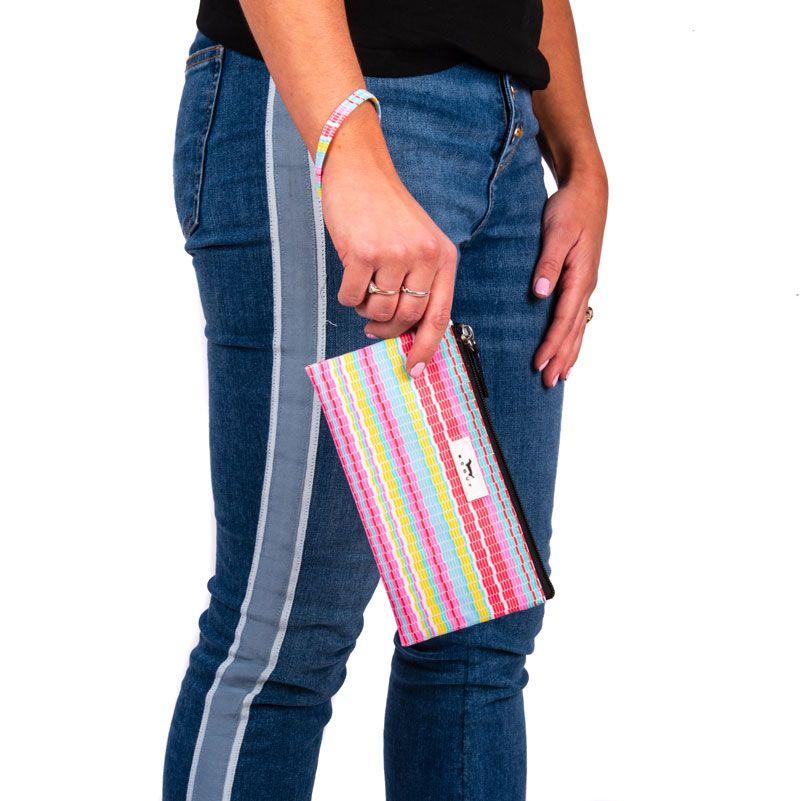 Kate Wristlet Good Vibrations