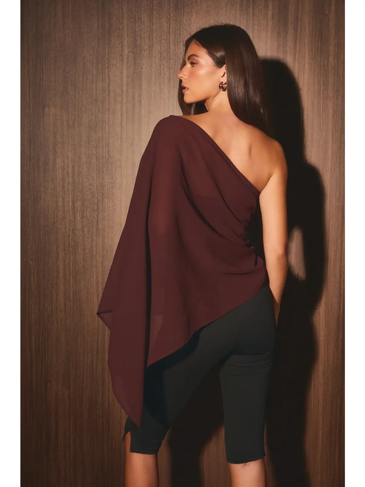 Tanner Asymmetrical Wine Top