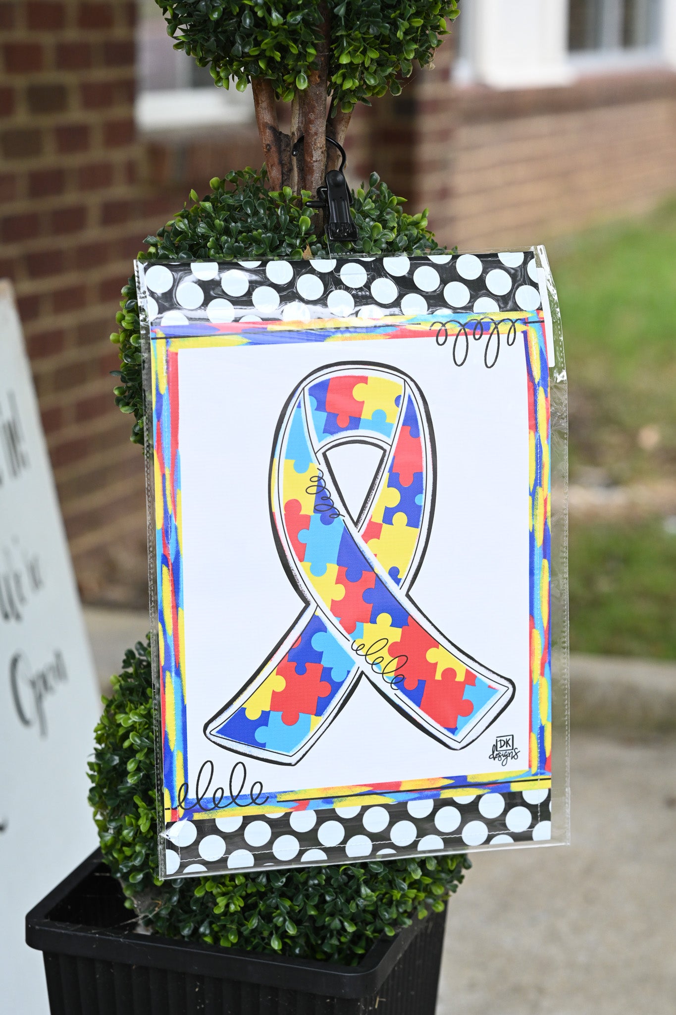 Puzzle Awareness Ribbon Garden Glam