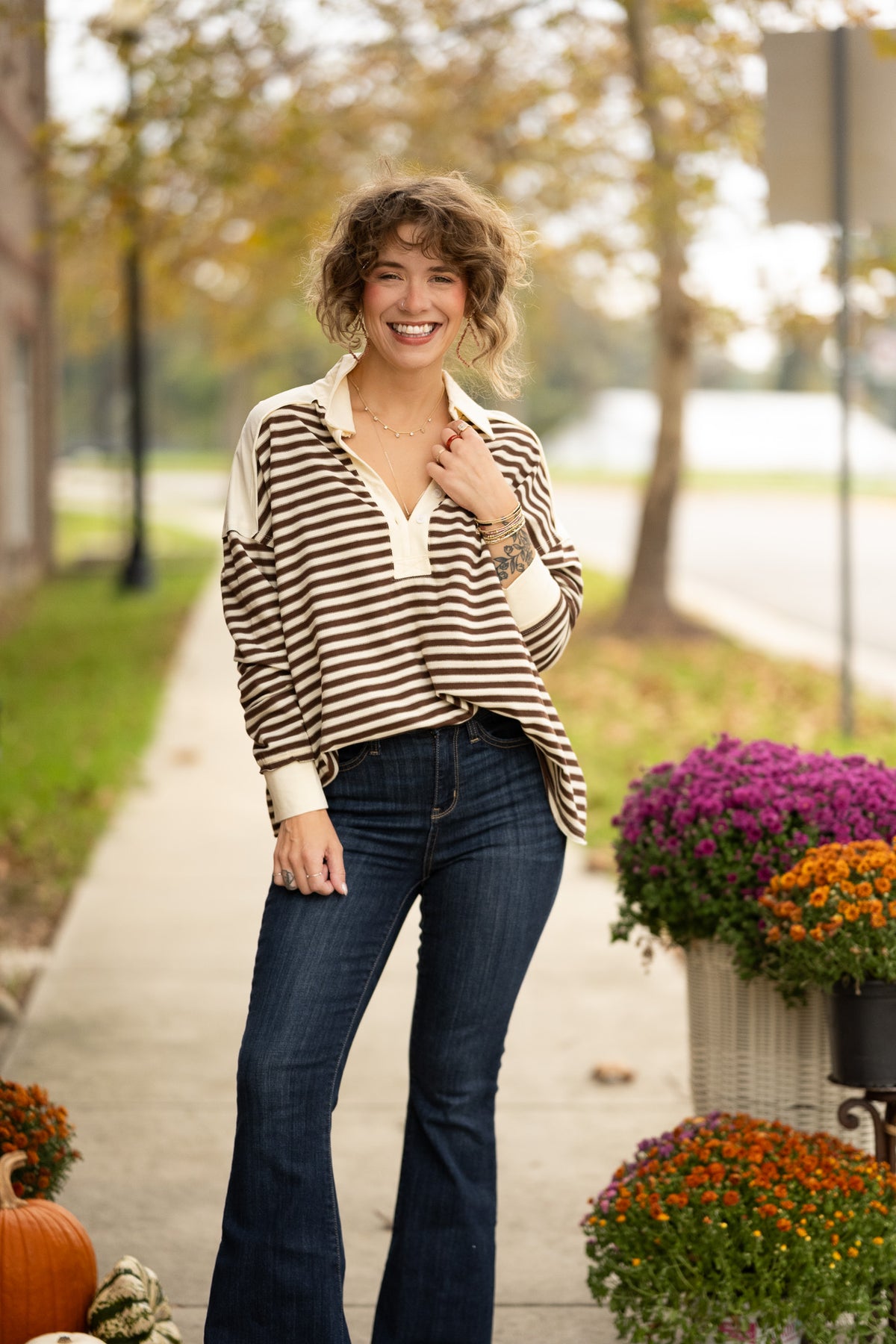 Striped Henley Sweatshirt: Chesnut