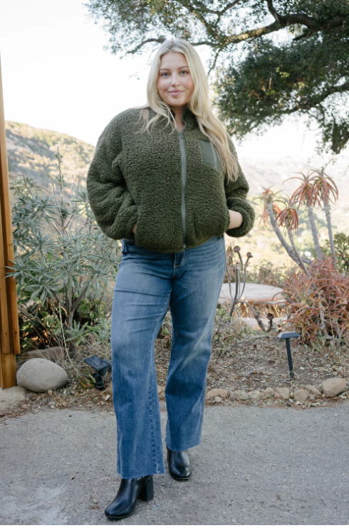 Mid Rise Vintage Straight Jeans -