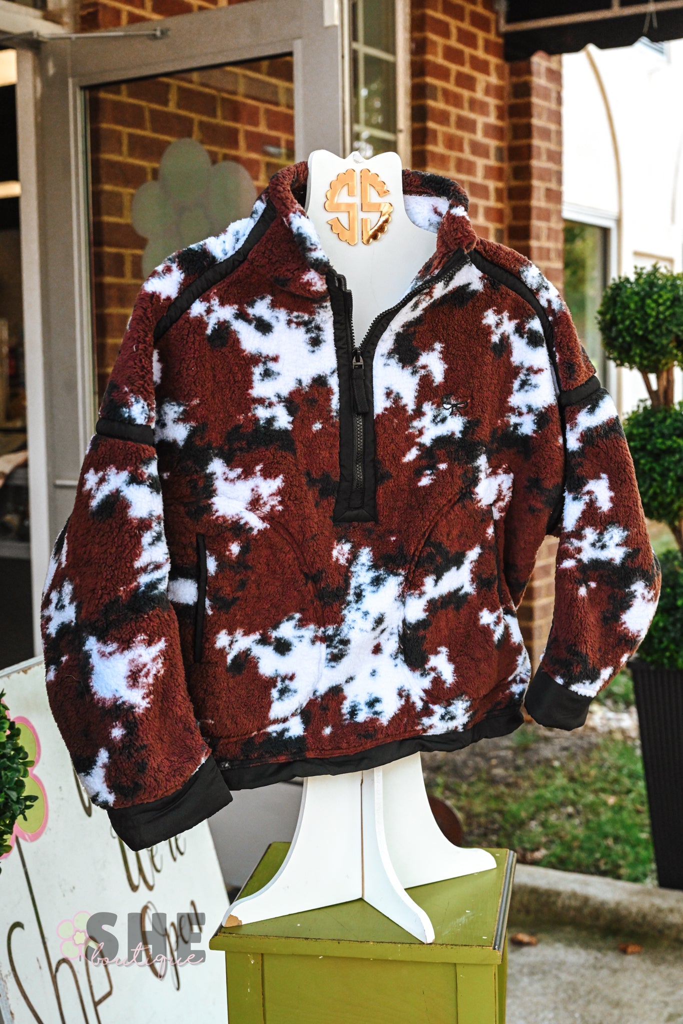 Eileen Cowprint Pullover