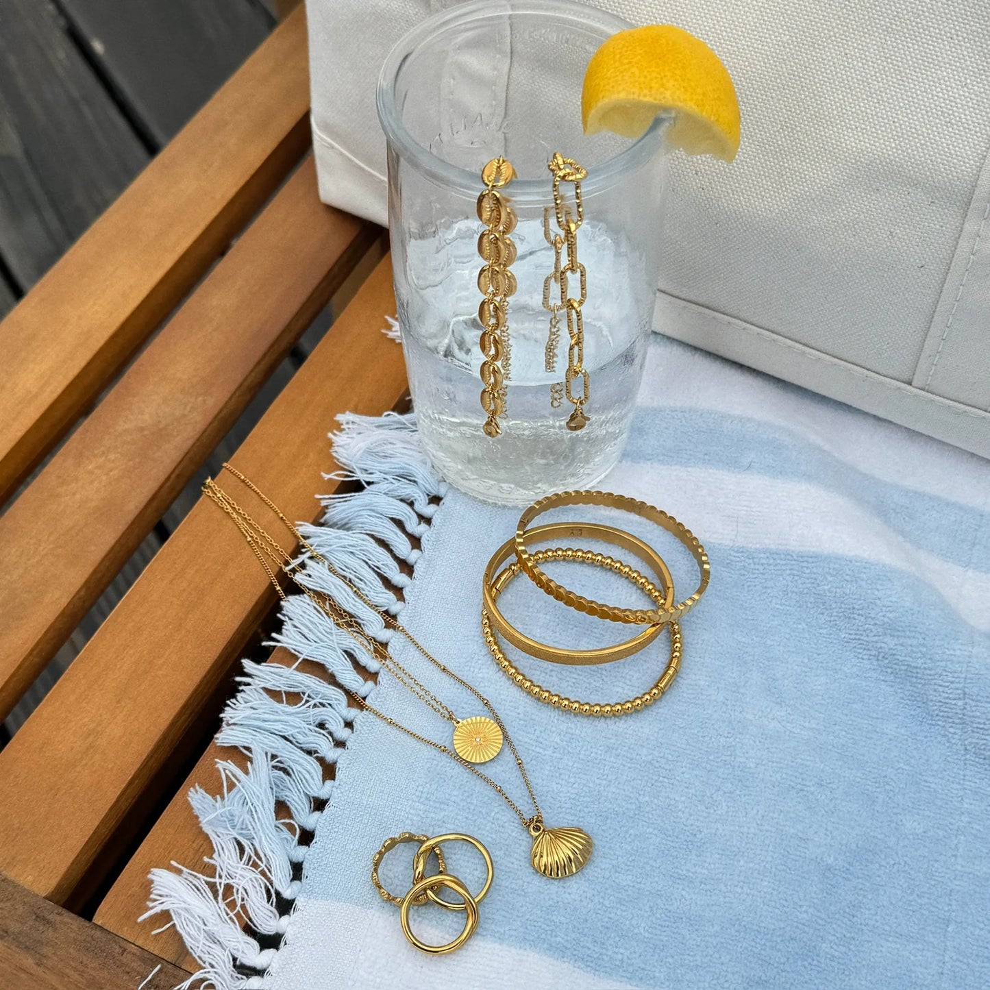 Georgina Shell Pendant Necklace - Gold 41