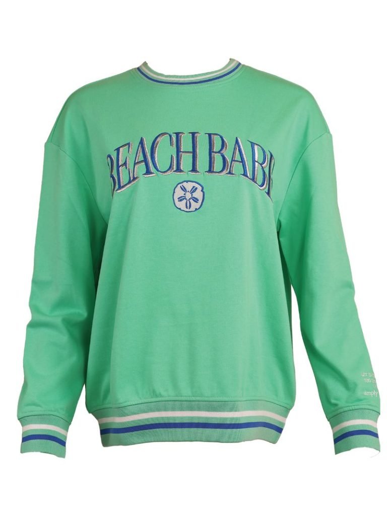 Beach Club Pullover - She Chester
