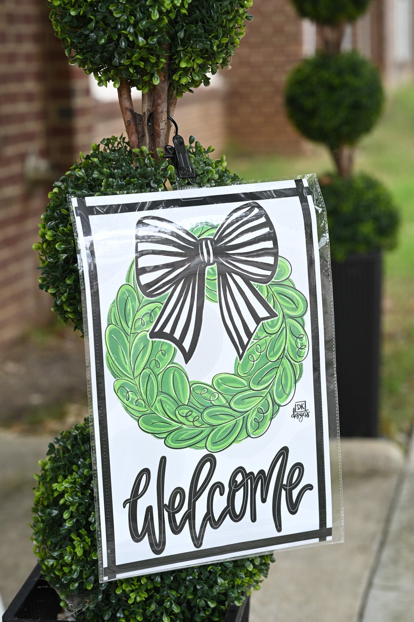 Black and White Bow Wreath Glam - She Chester