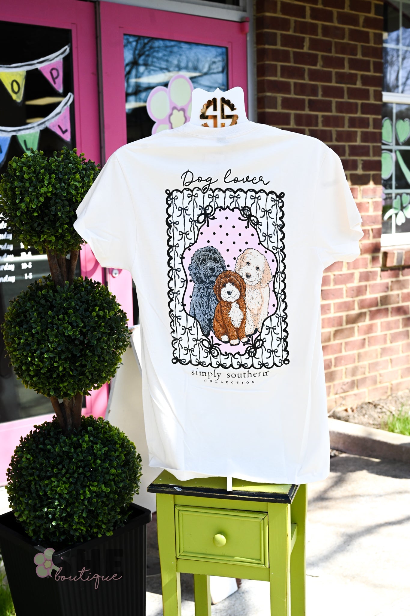 Dog Lover Bow Tee - She Chester