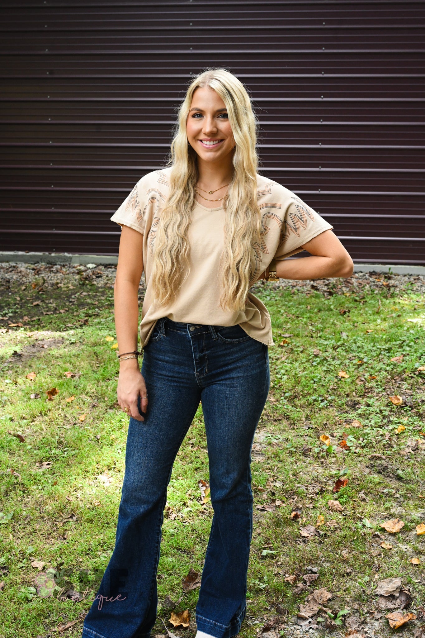 Dolmen Boot Stitch V Neck Tee - She Chester