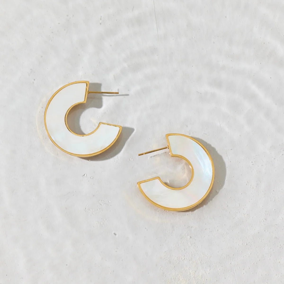 Dua Mother Of Pearl Medium Hoop Earring - She Chester