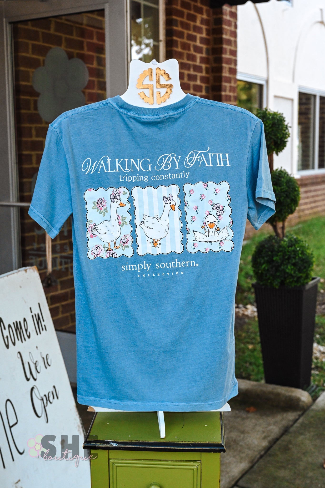 Flipping Ducks Mineral Wash Tee - She Chester