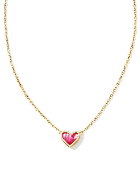 Framed Ari Heart Pendant Necklace Gold Azalea Illusion - She Chester