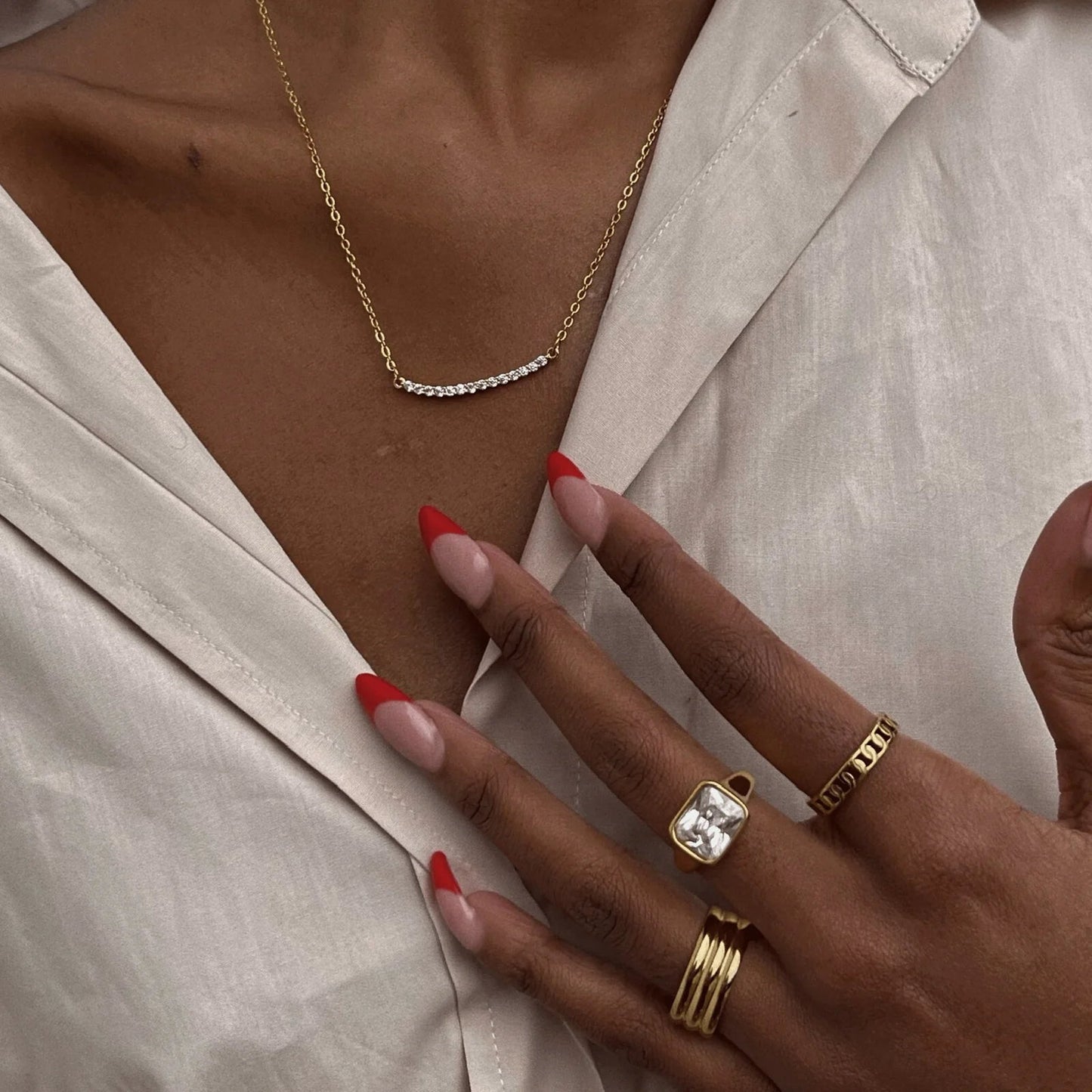 Gianna Gold Curved Bar Necklace - 37 - She Chester