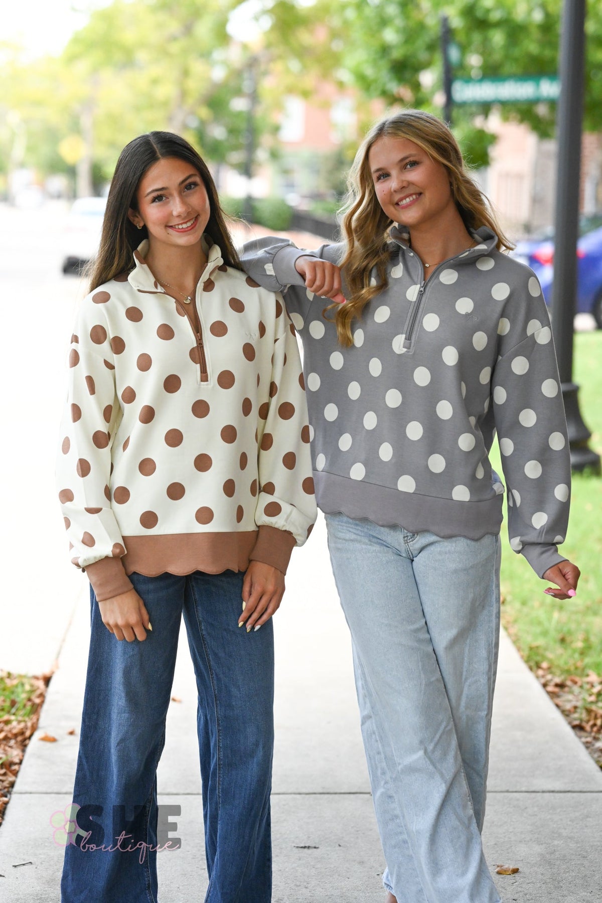 Grey & White Polka Dot Scallop Pull - She Chester