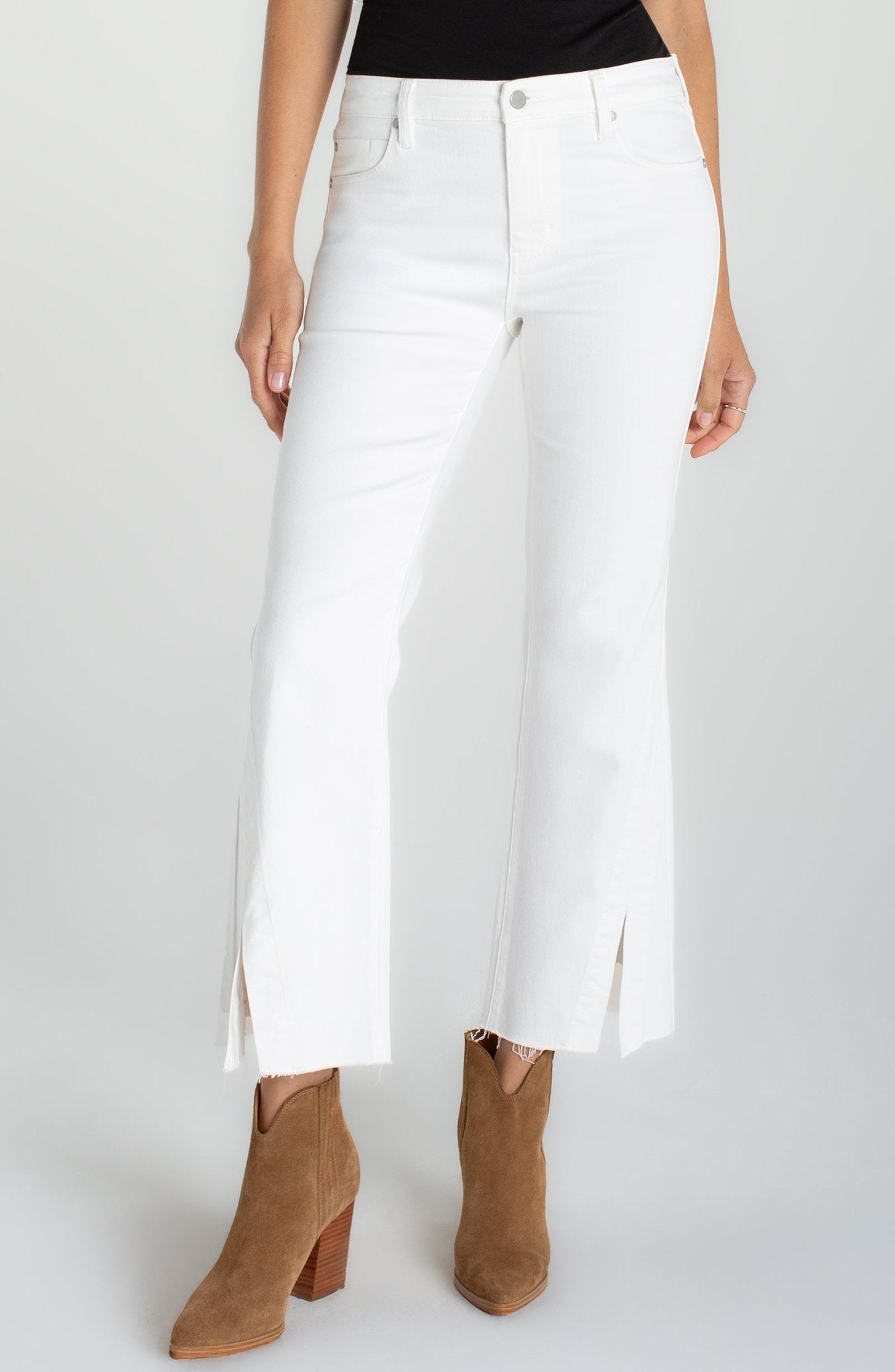 Hannah Crop Flare White - She Chester