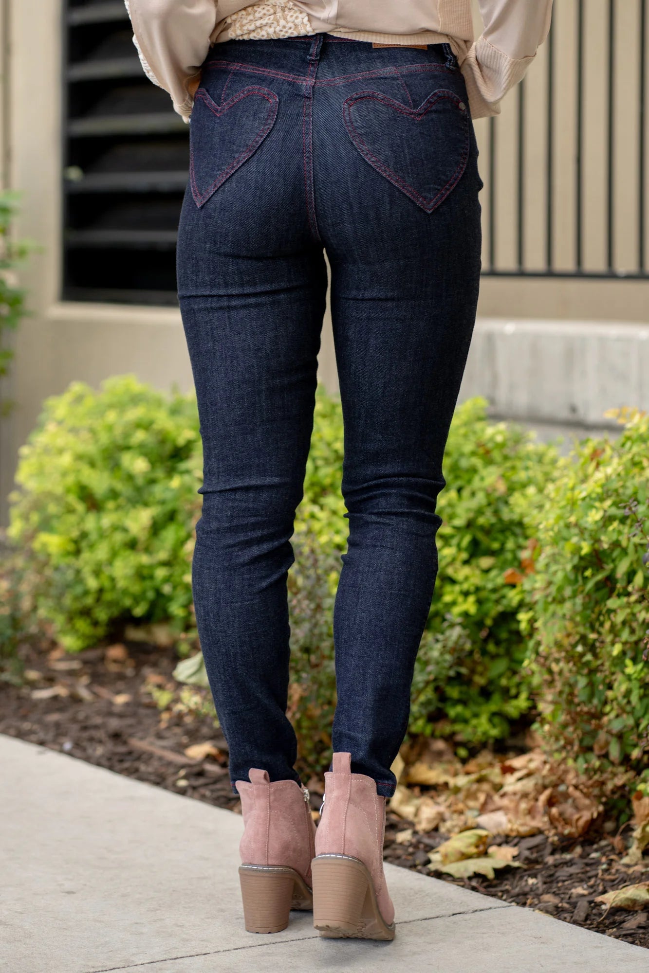 Heart Pocket Skinny Jeans - She Chester