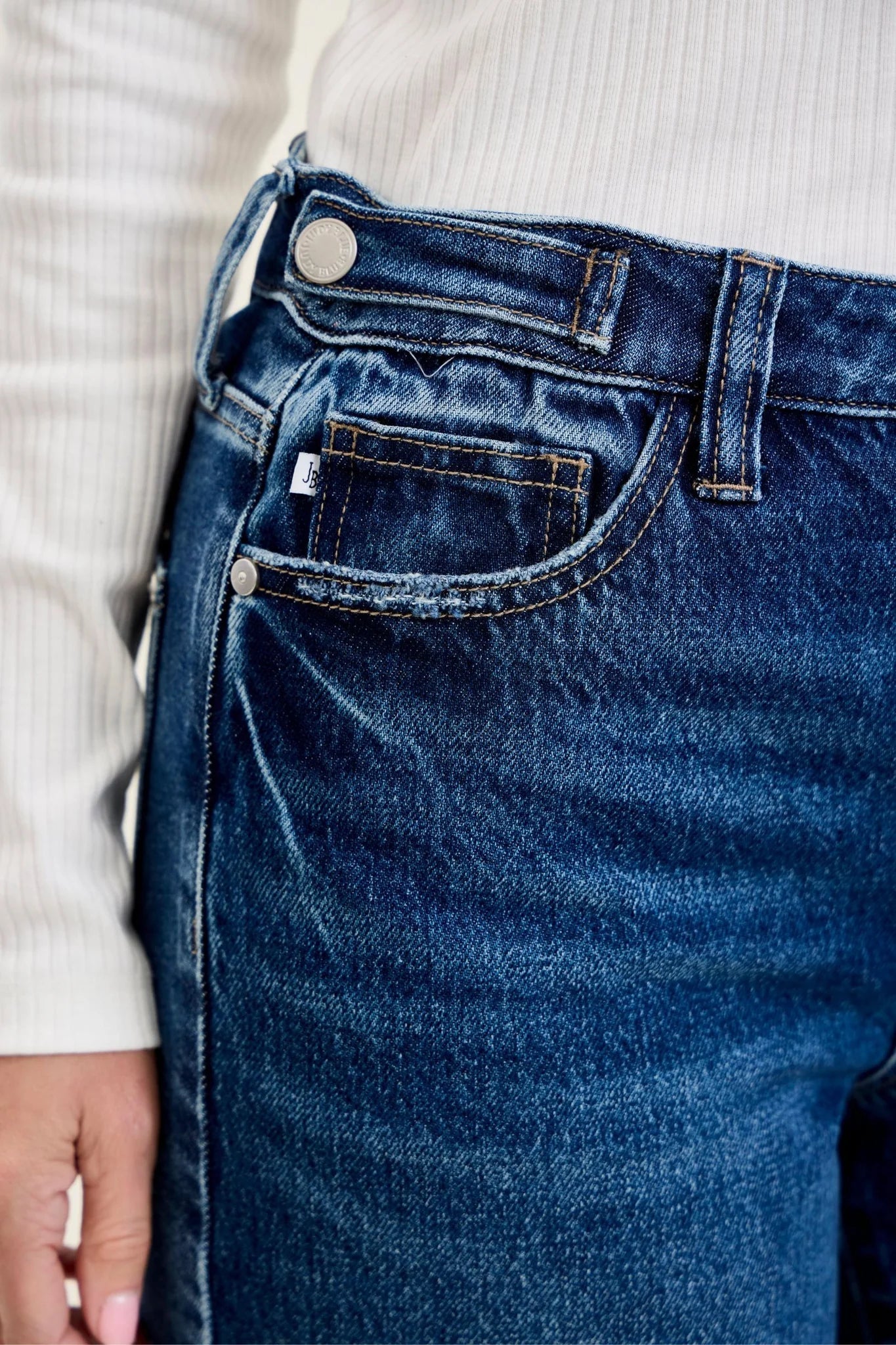 HW Column Straight With Adjustable Waistband Jeans - She Chester