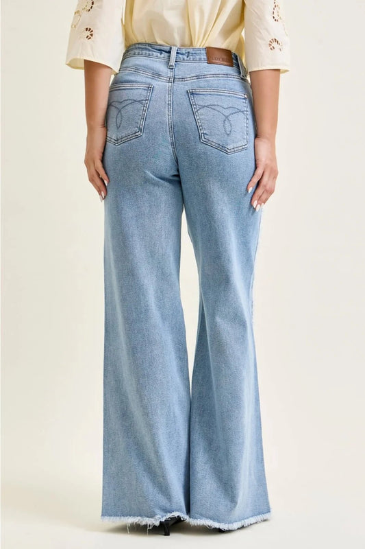 HW Retro Wide Raw Outseam - She Chester