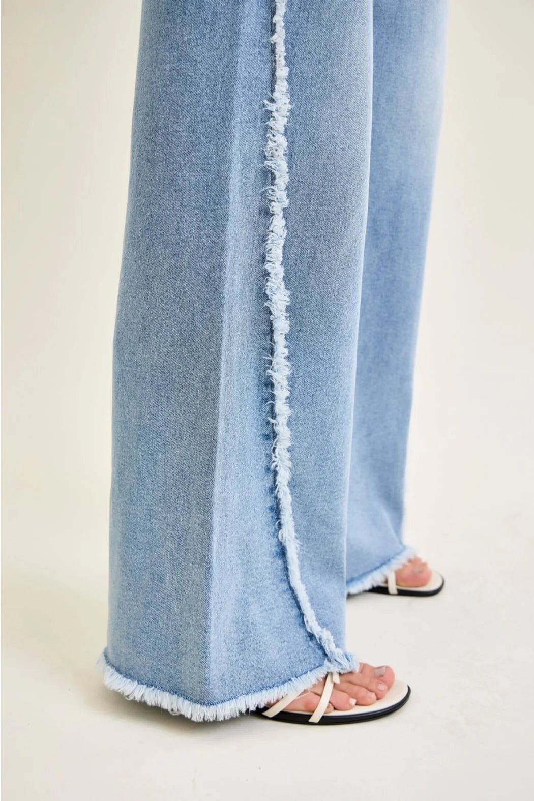 HW Retro Wide Raw Outseam - She Chester