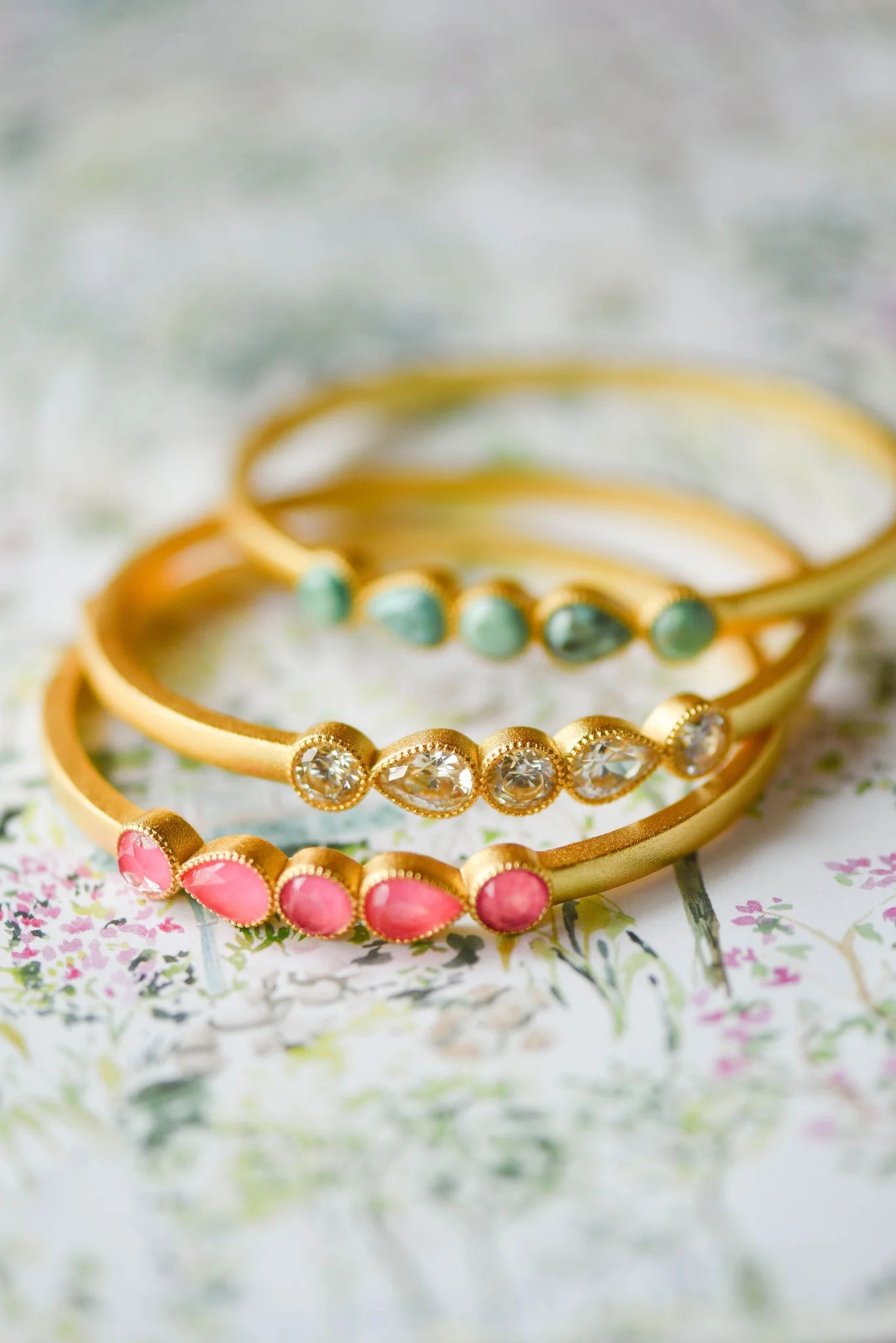 Kate Bangle Magenta - She Chester