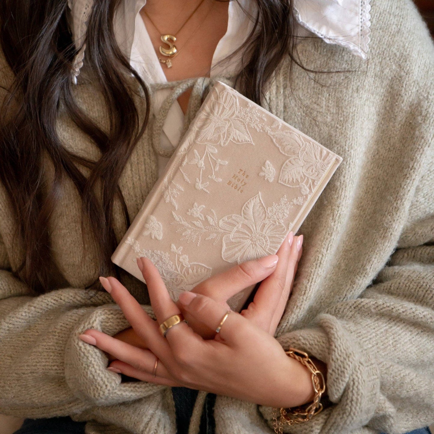NLT Compact Bible: Casablanca Theme - She Chester