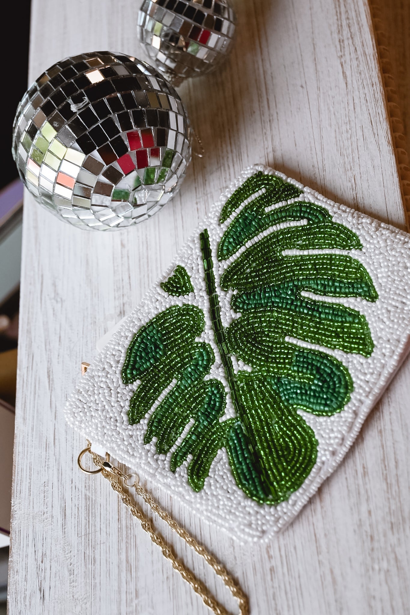 Palm Leaves White Beaded Pouch With Chain - She Chester