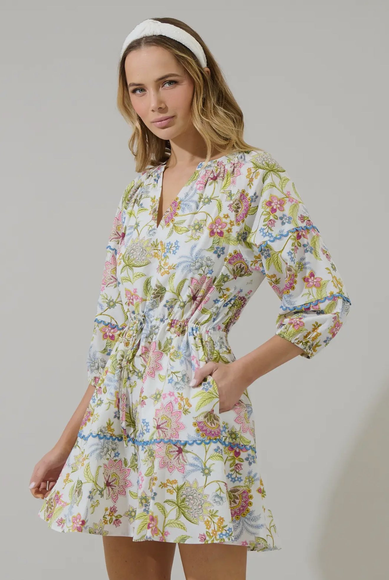 Pany Floral Dabria Split Neck Mini Dress - She Chester