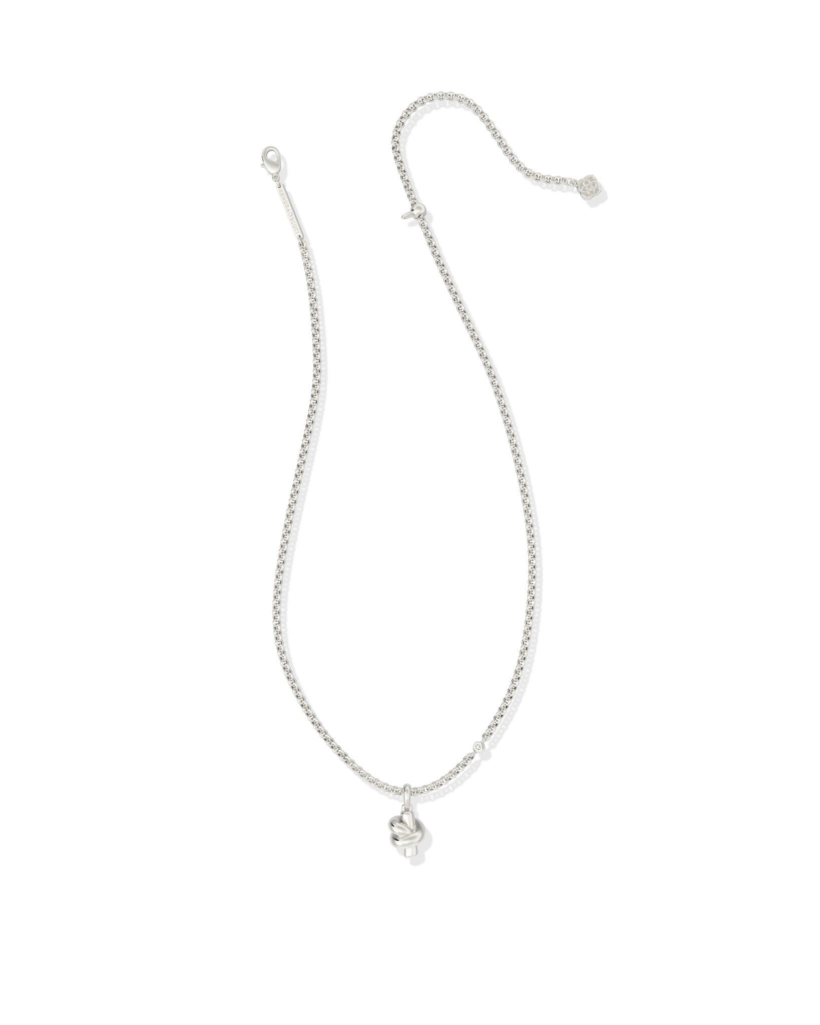 PARKER KNOT SHORT PENDANT NECKLACE SILVER - She Chester