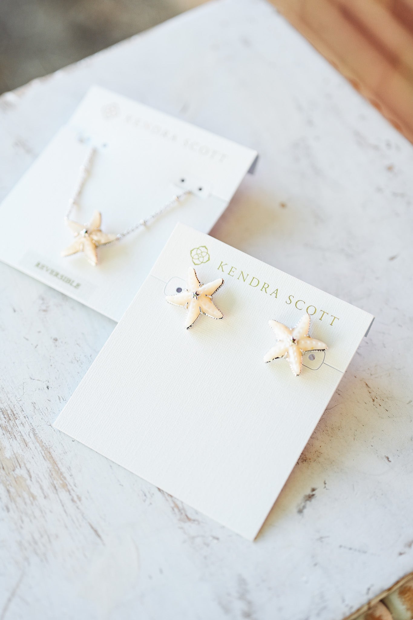PARKER STARFISH SHORT PENDANT NECKLACE SILVER NATURAL MOTHER OF PEARL - She Chester