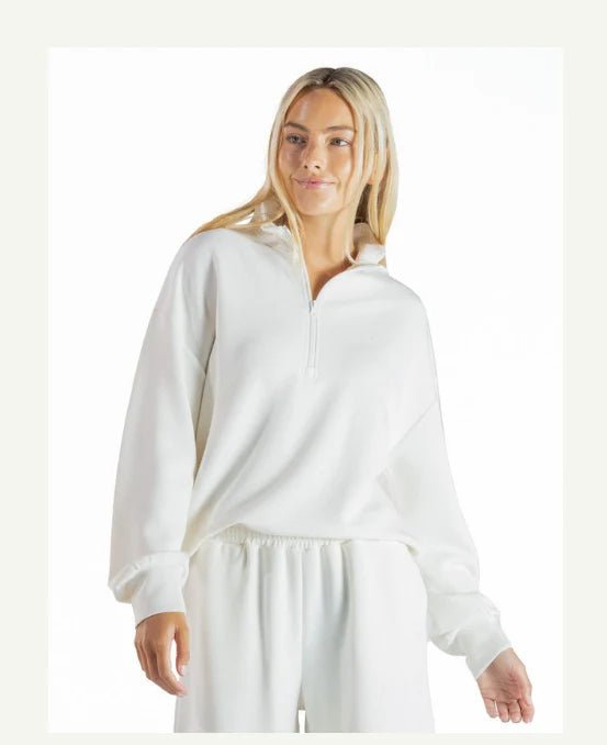 Pearl Scallop SS Pullover - She Chester
