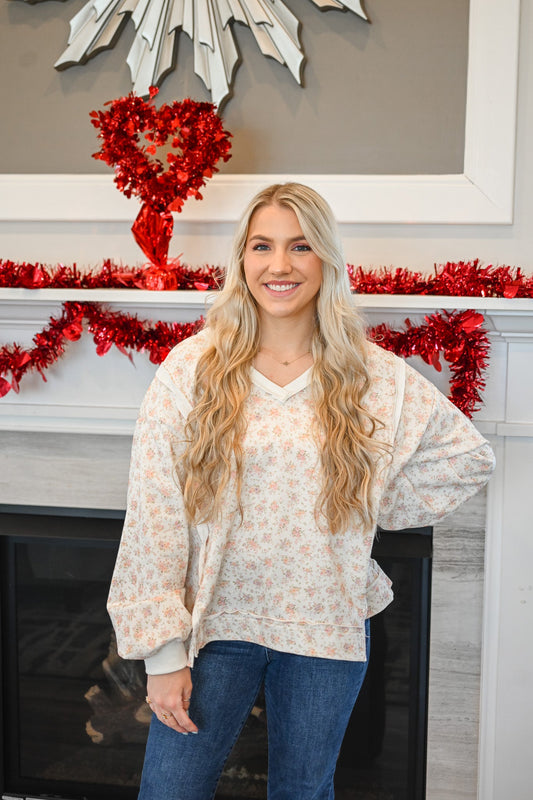 Peyton Floral Pullover - She Chester
