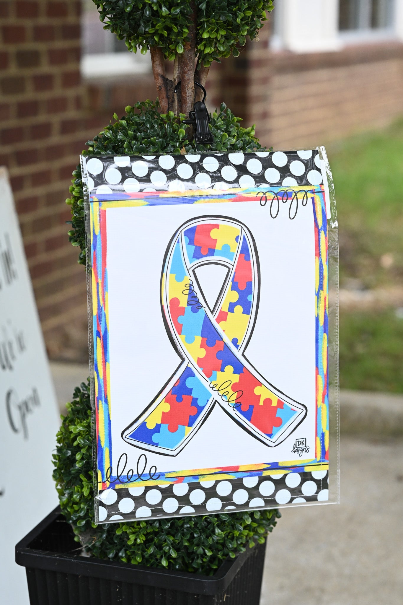Puzzle Awareness Ribbon Garden Glam - She Chester