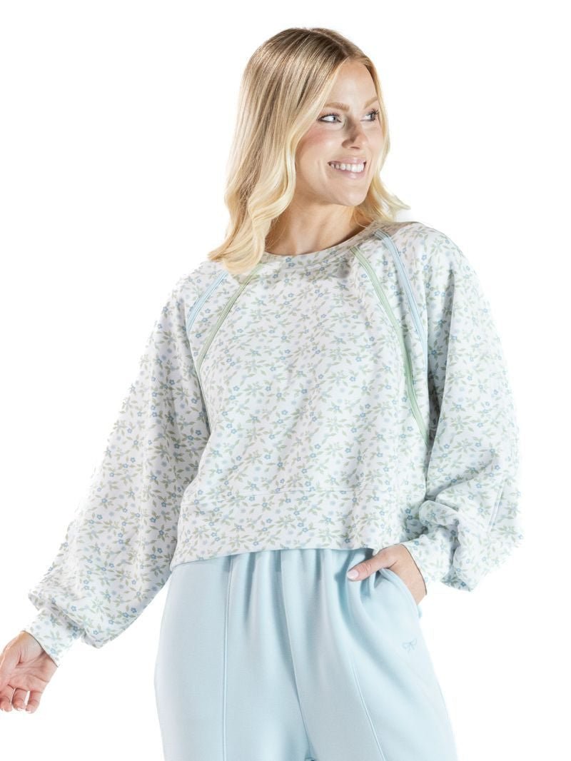 Robins Egg Flower SS Pull Over - She Chester