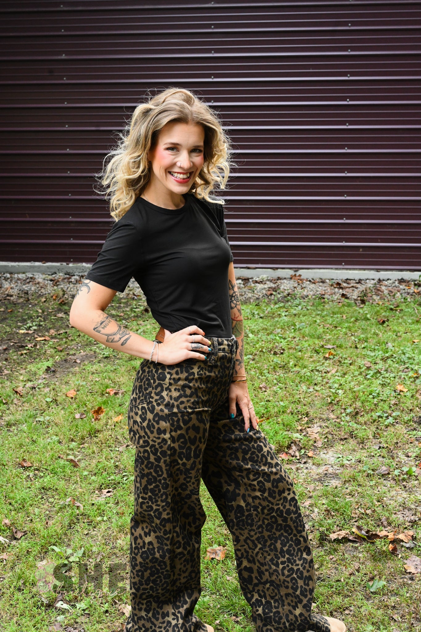 Sally Simple Top - Black - She Chester
