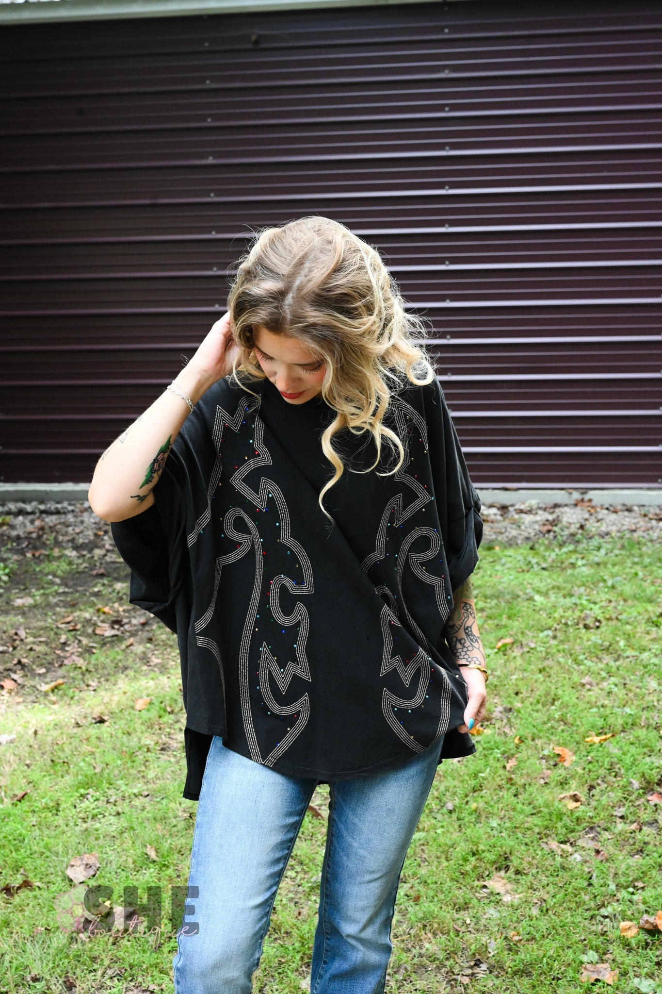 Stone Boot Stitch Black Oversized Tee - She Chester
