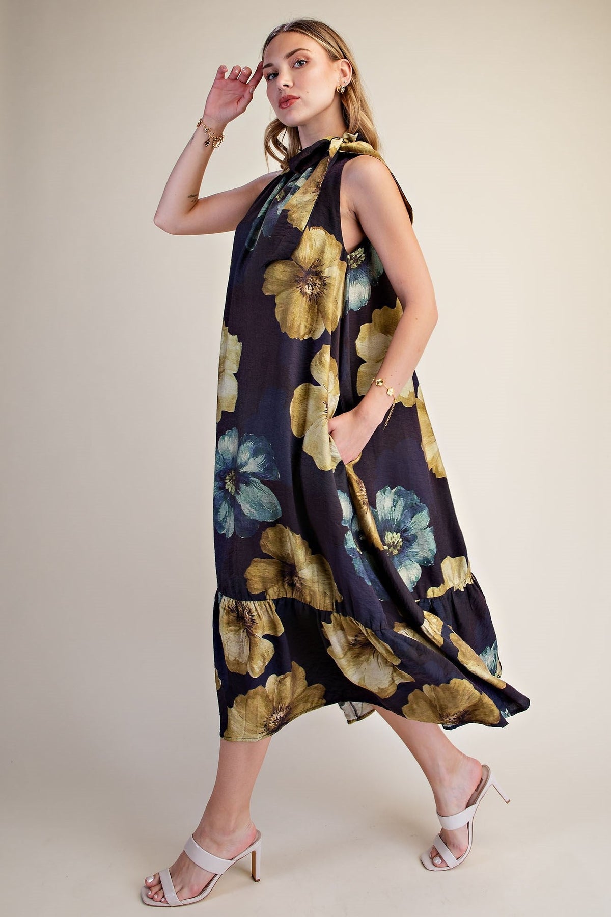 Sweet Escape Floral Maxi Dress - She Chester