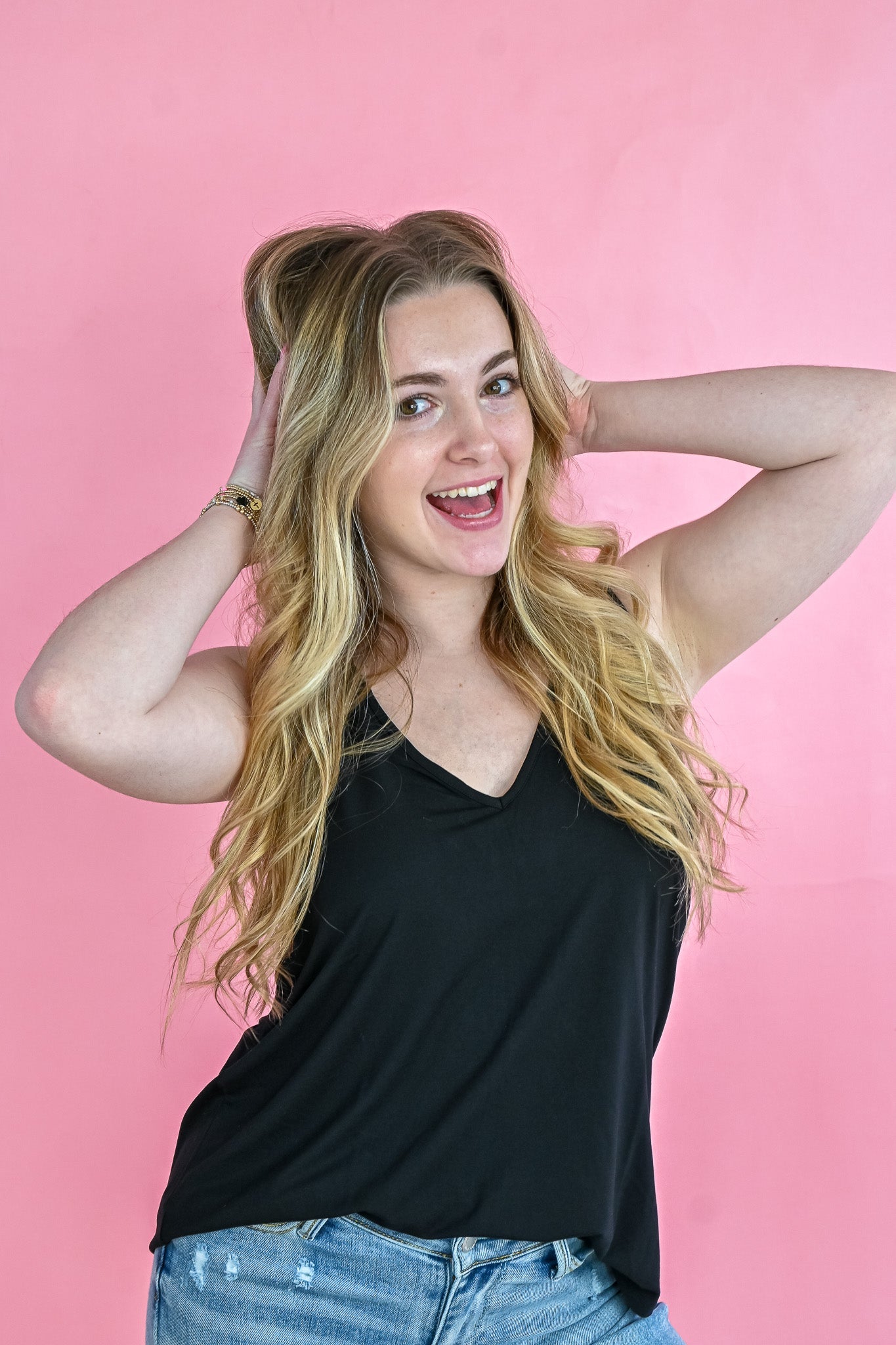 The Cloud Tank - Black - She Chester