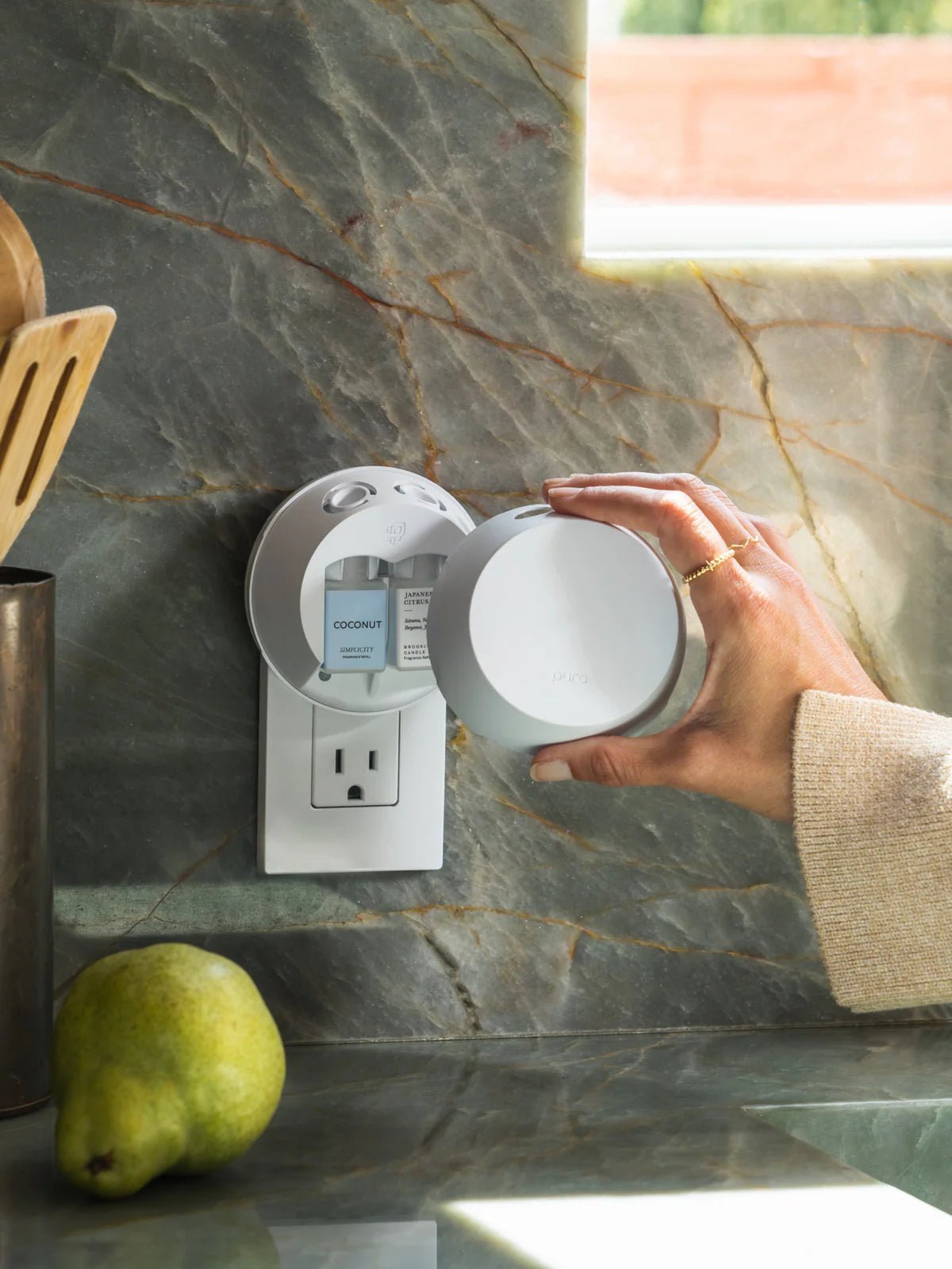 V4 Bluetooth Diffuser - She Chester