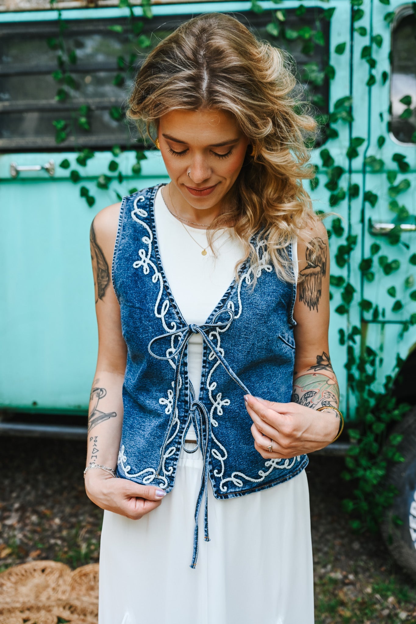 White Embroidered Denim Vest With Front Tie - She Chester