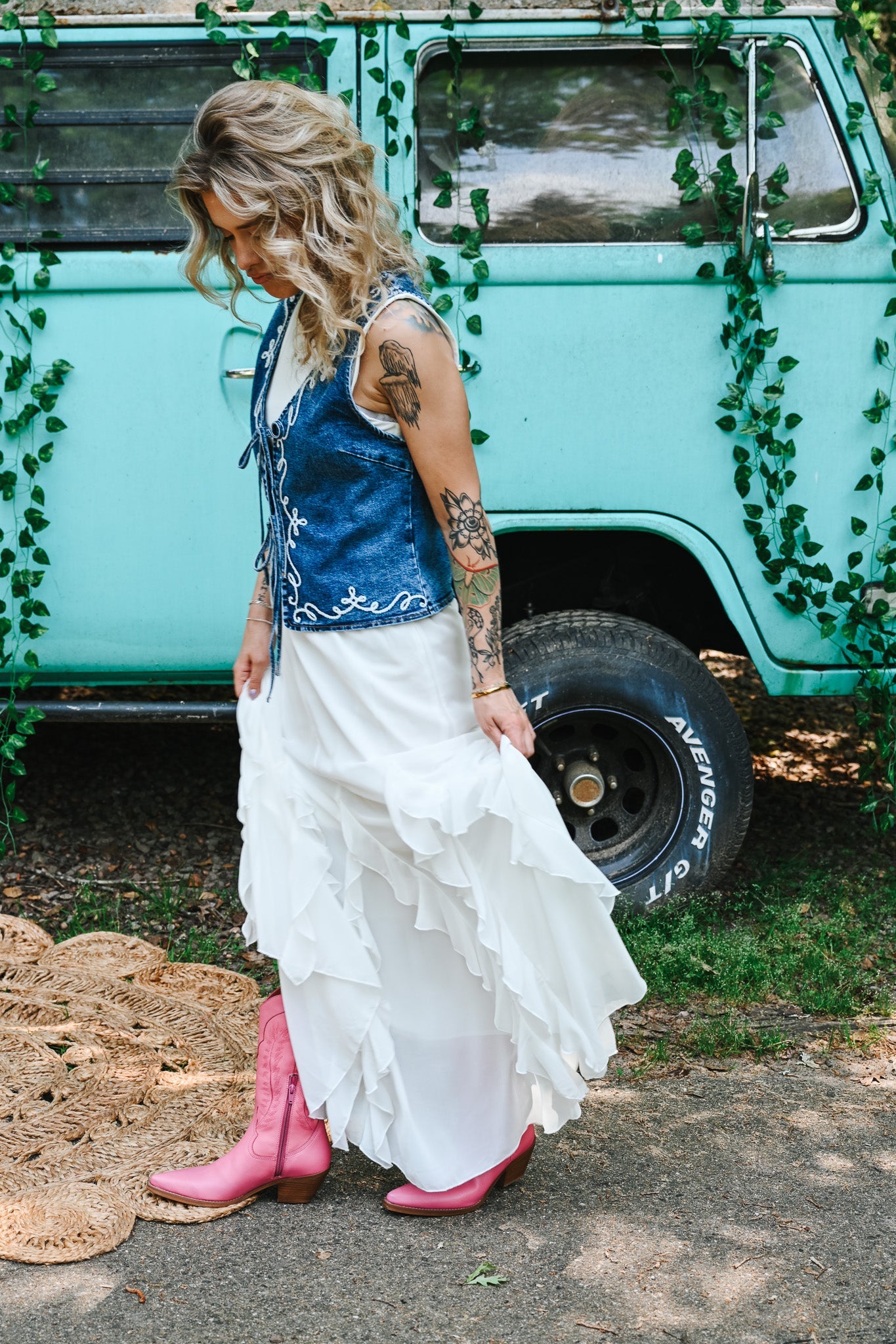 White Embroidered Denim Vest With Front Tie - She Chester