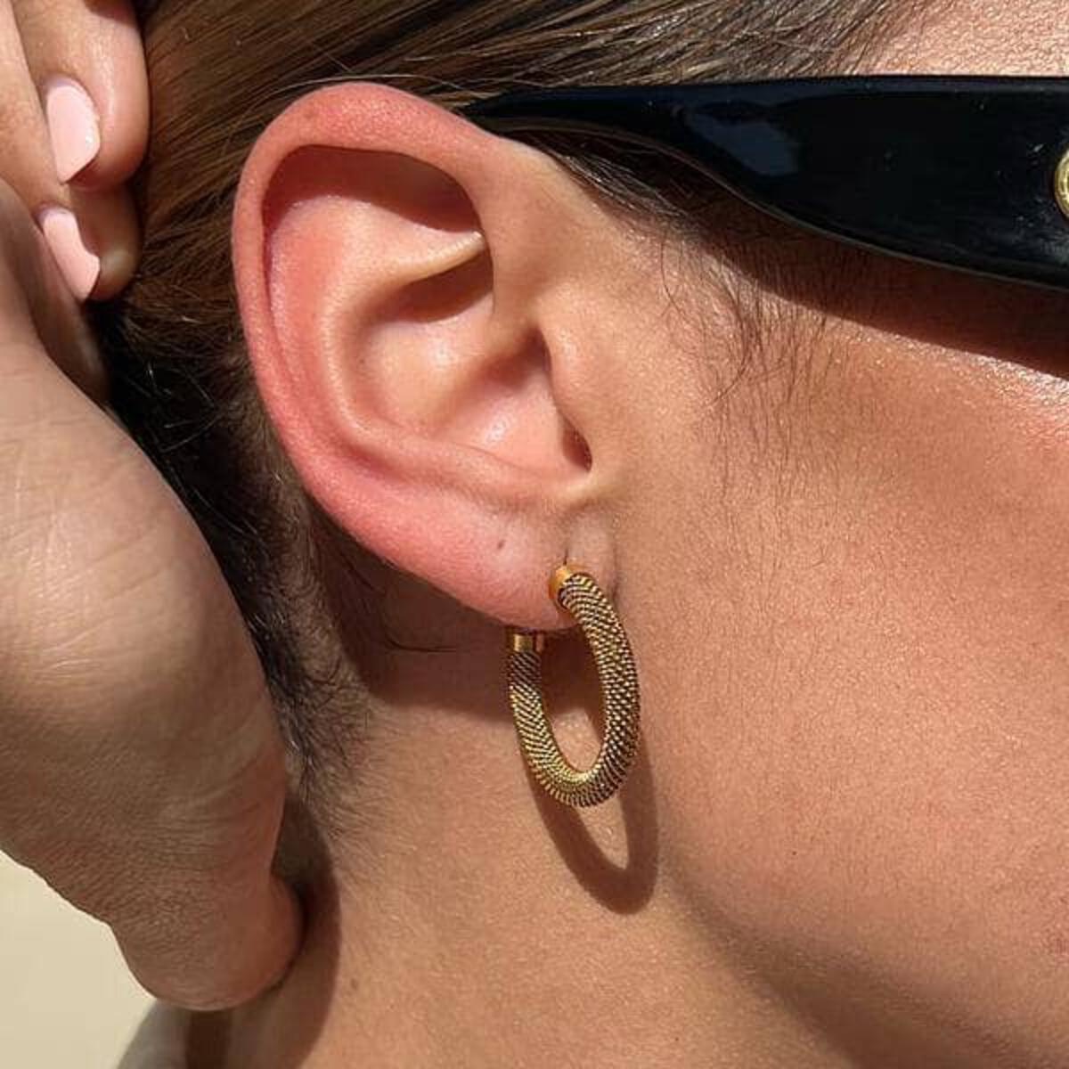 Wynn Mesh Hoop Earring - She Chester